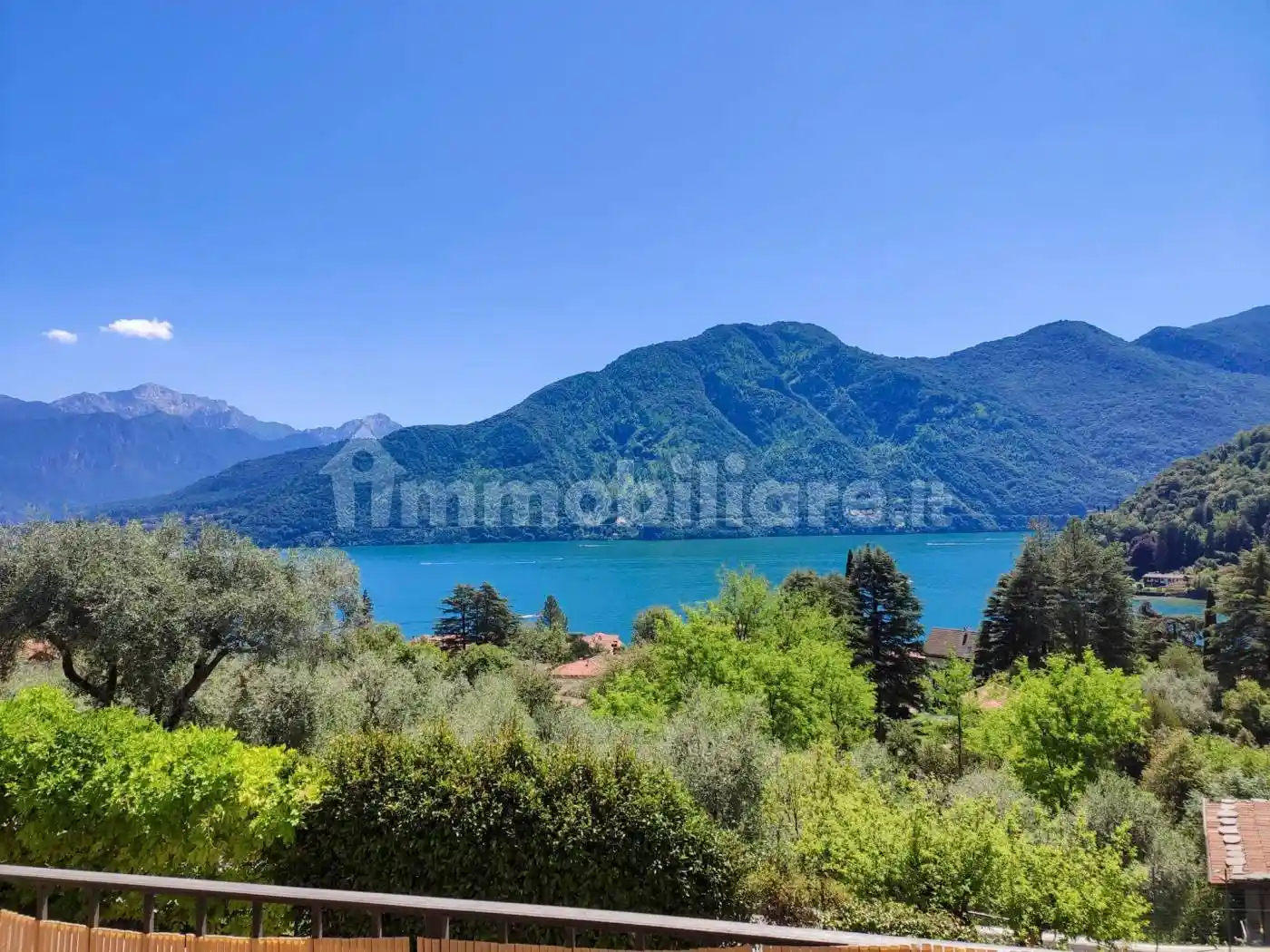 Appartamento in vendita a Tremezzina