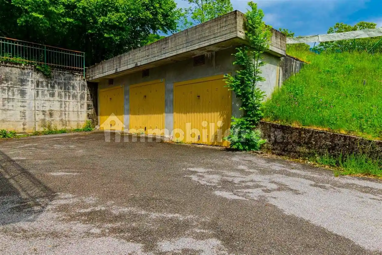 Casa indipendente in vendita a Oltre il Colle