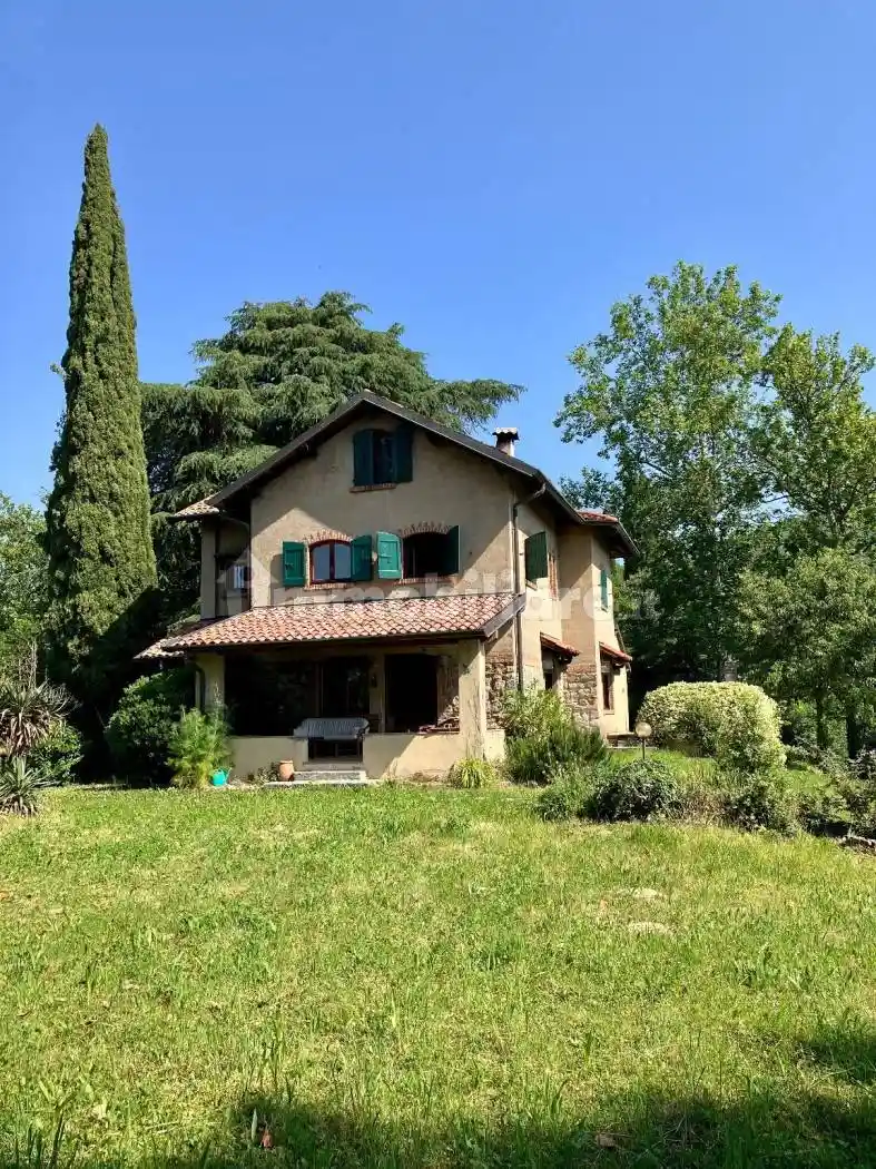 Villa in affitto a Olgiate Molgora