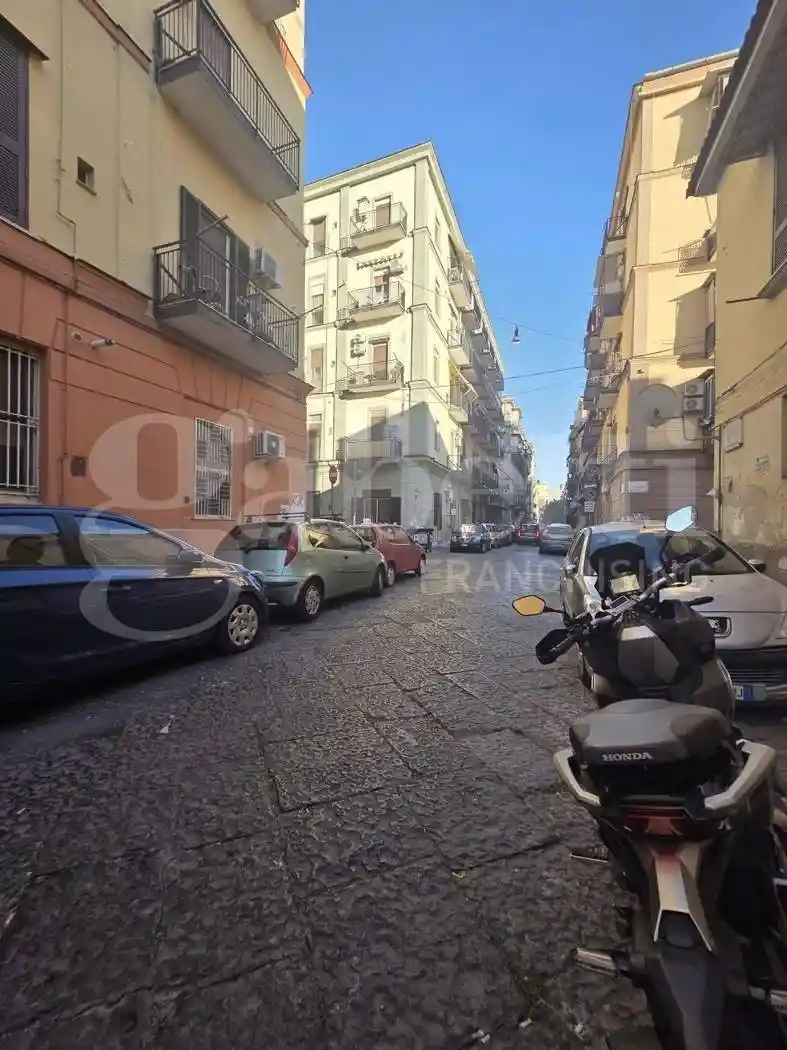 Appartamento in vendita a Napoli