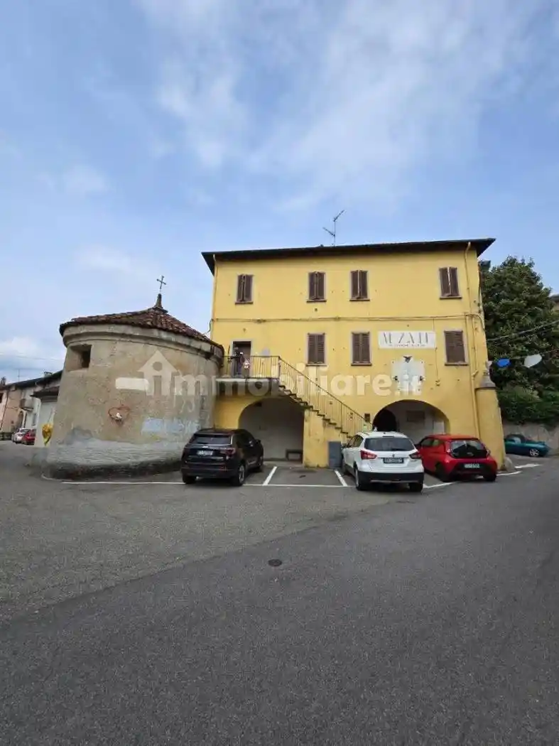Appartamento in vendita a Gozzano