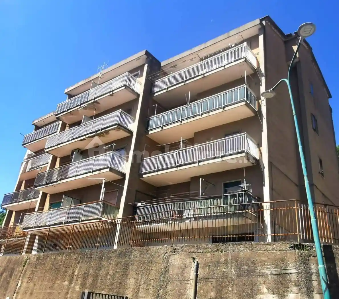 Appartamento in vendita a Montecorvino Rovella