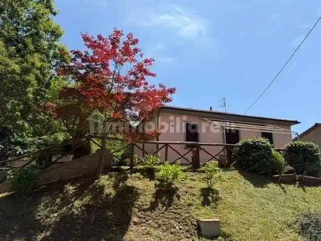 Villa in vendita a Marliana