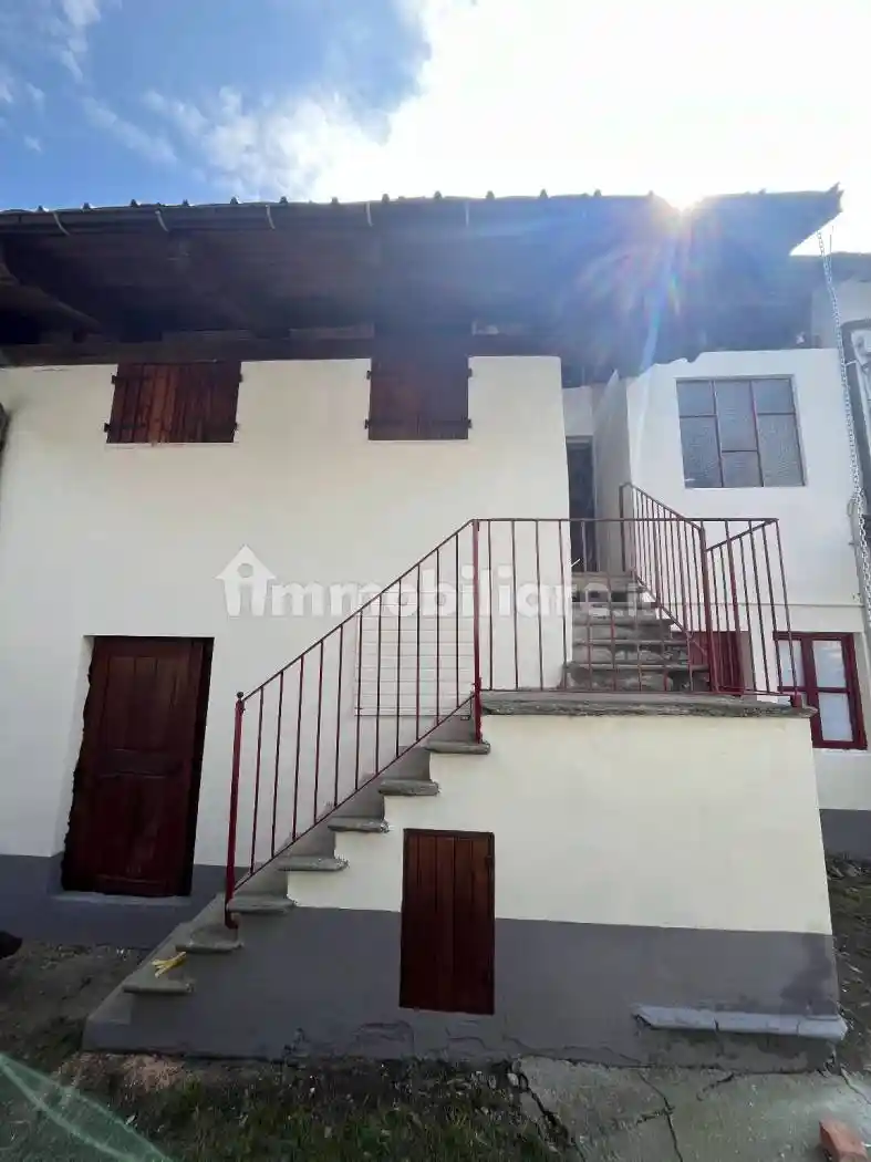 Casa indipendente in vendita a Paesana