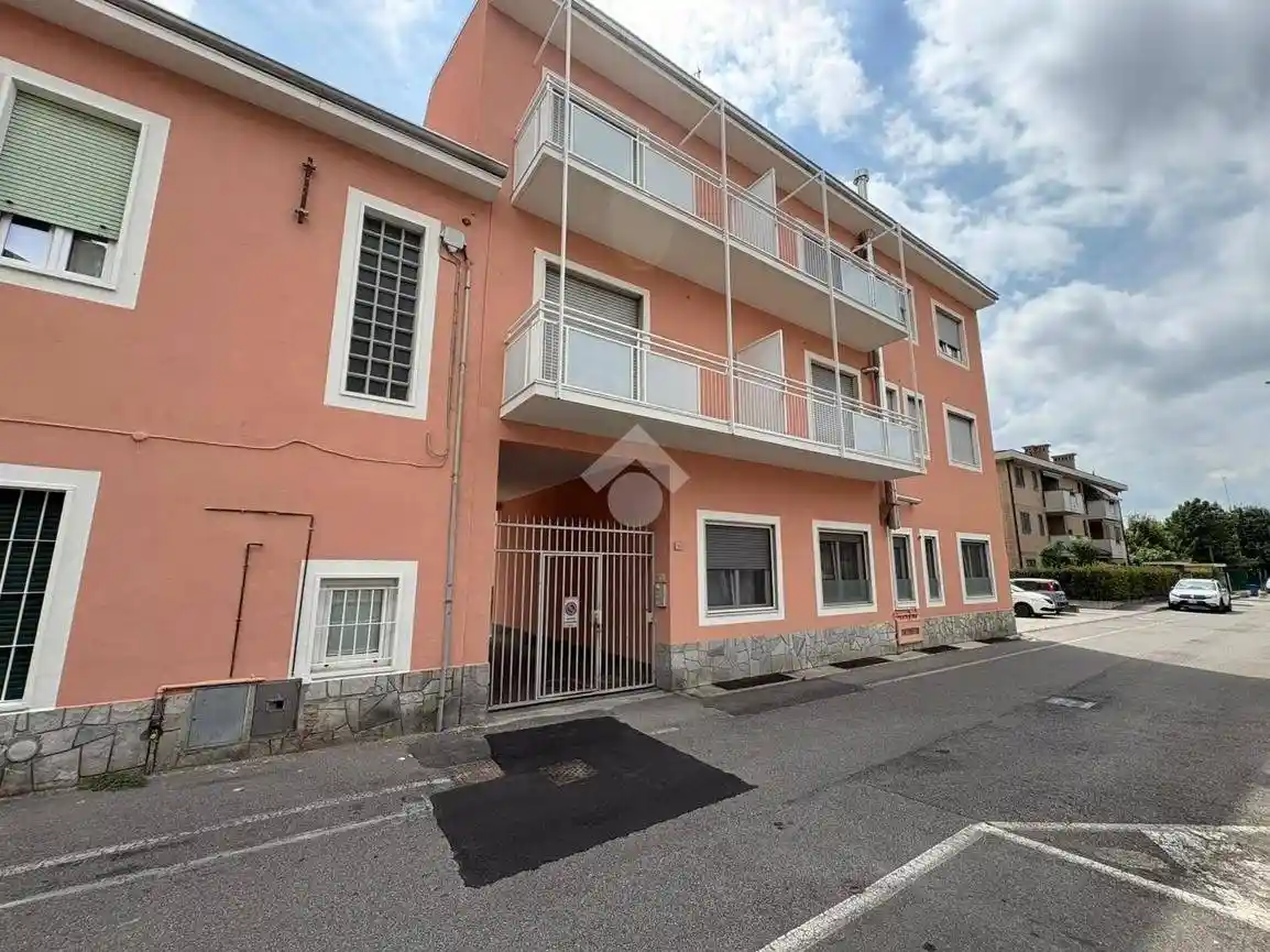 Appartamento in vendita a Lainate