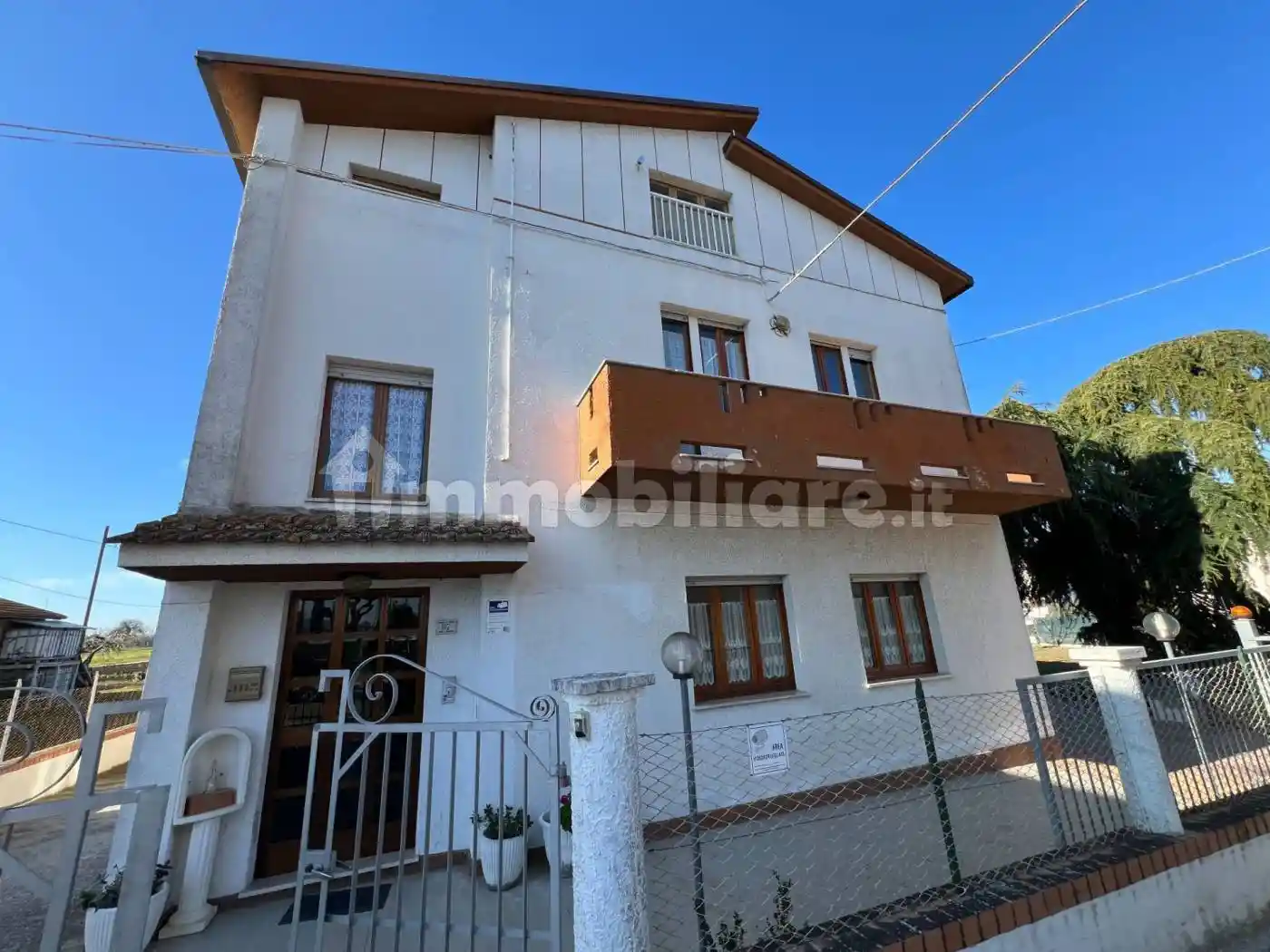 Casa indipendente in vendita a Fermo