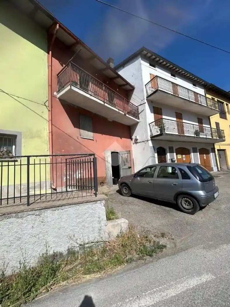 Casa indipendente in vendita a Pavullo nel Frignano