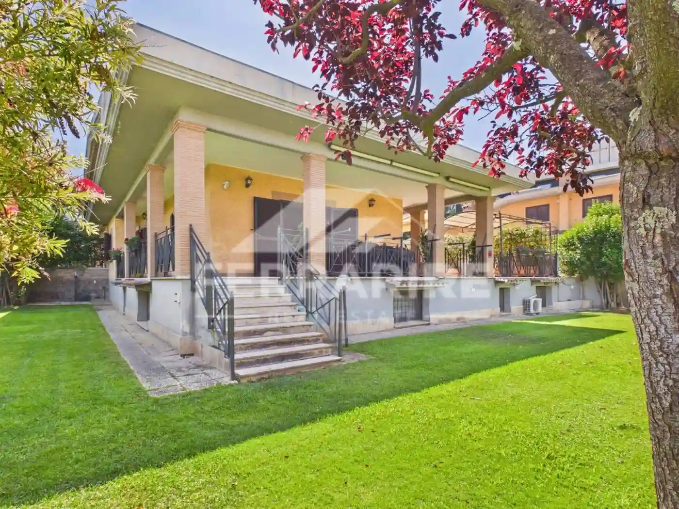 Villa - foto 2