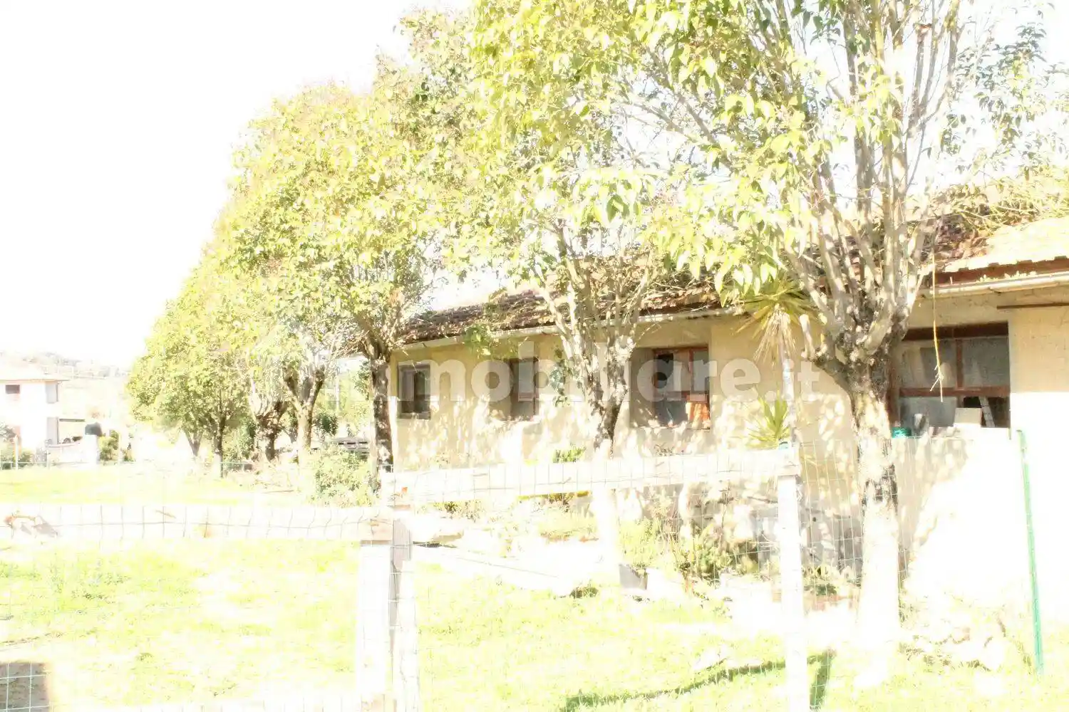 Villa in vendita a Lucignano