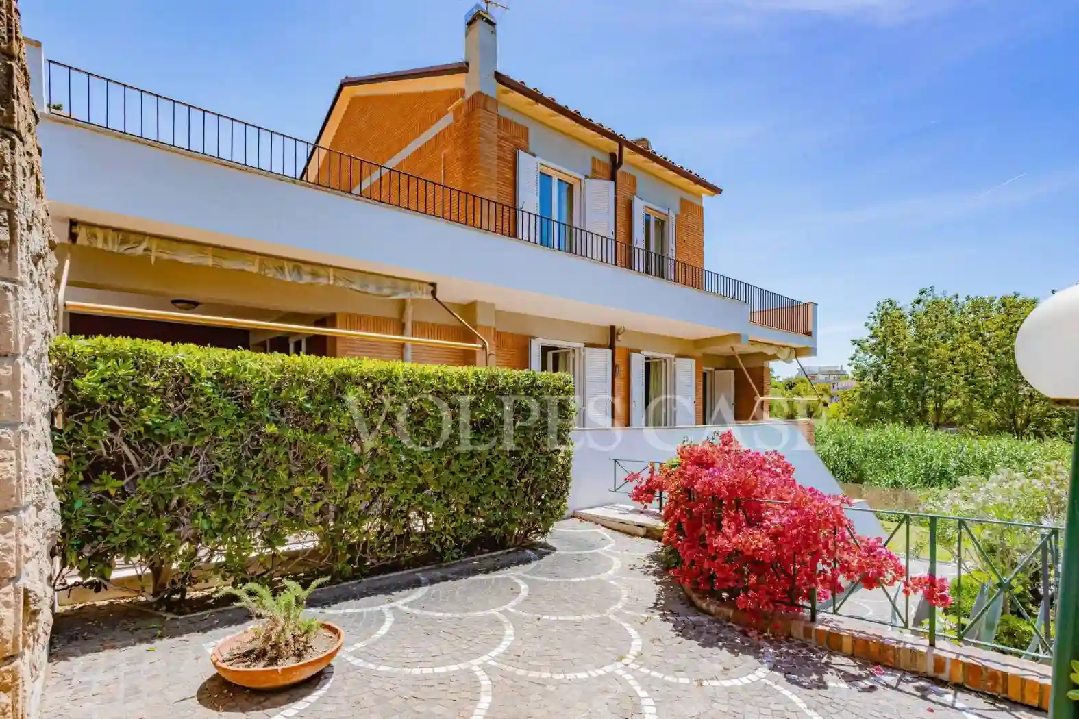 Villa - foto 2