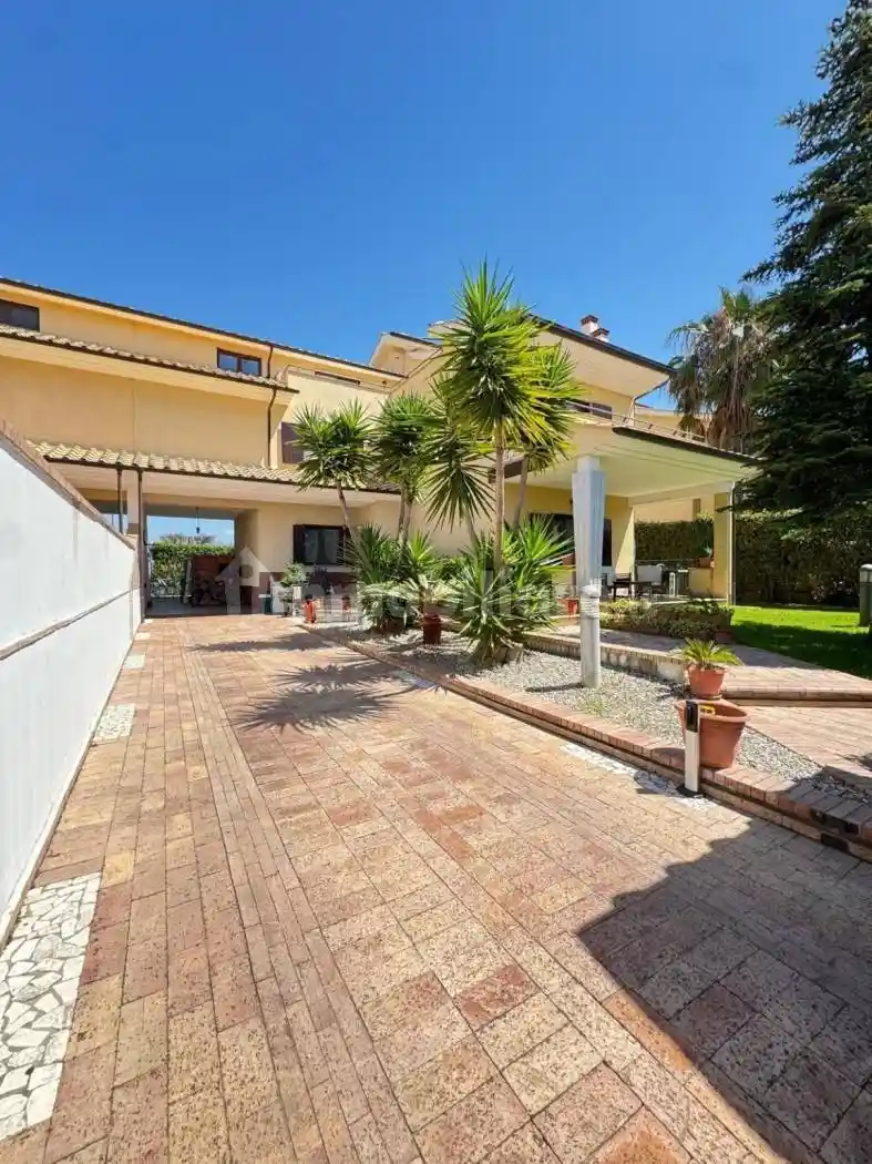 Villa in vendita a Eboli