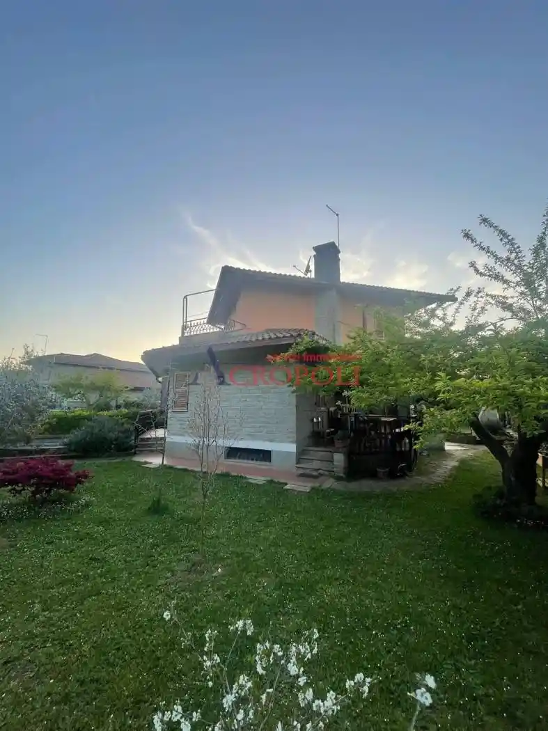 Villa in vendita a Manziana