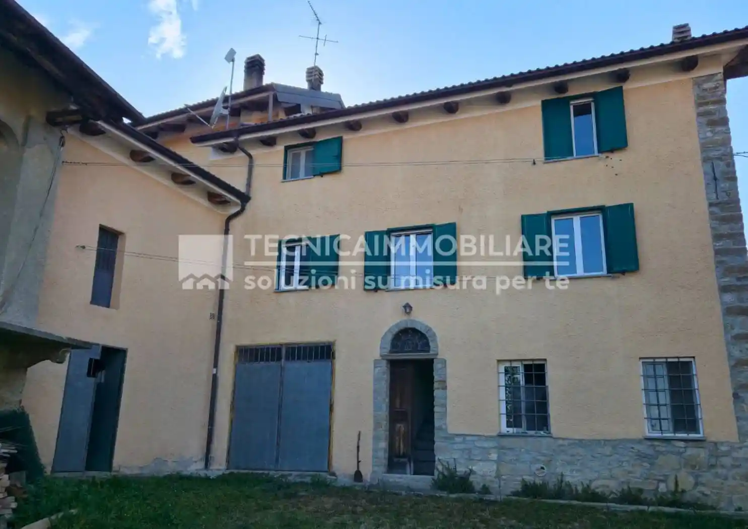 Casa indipendente in vendita a Camerana
