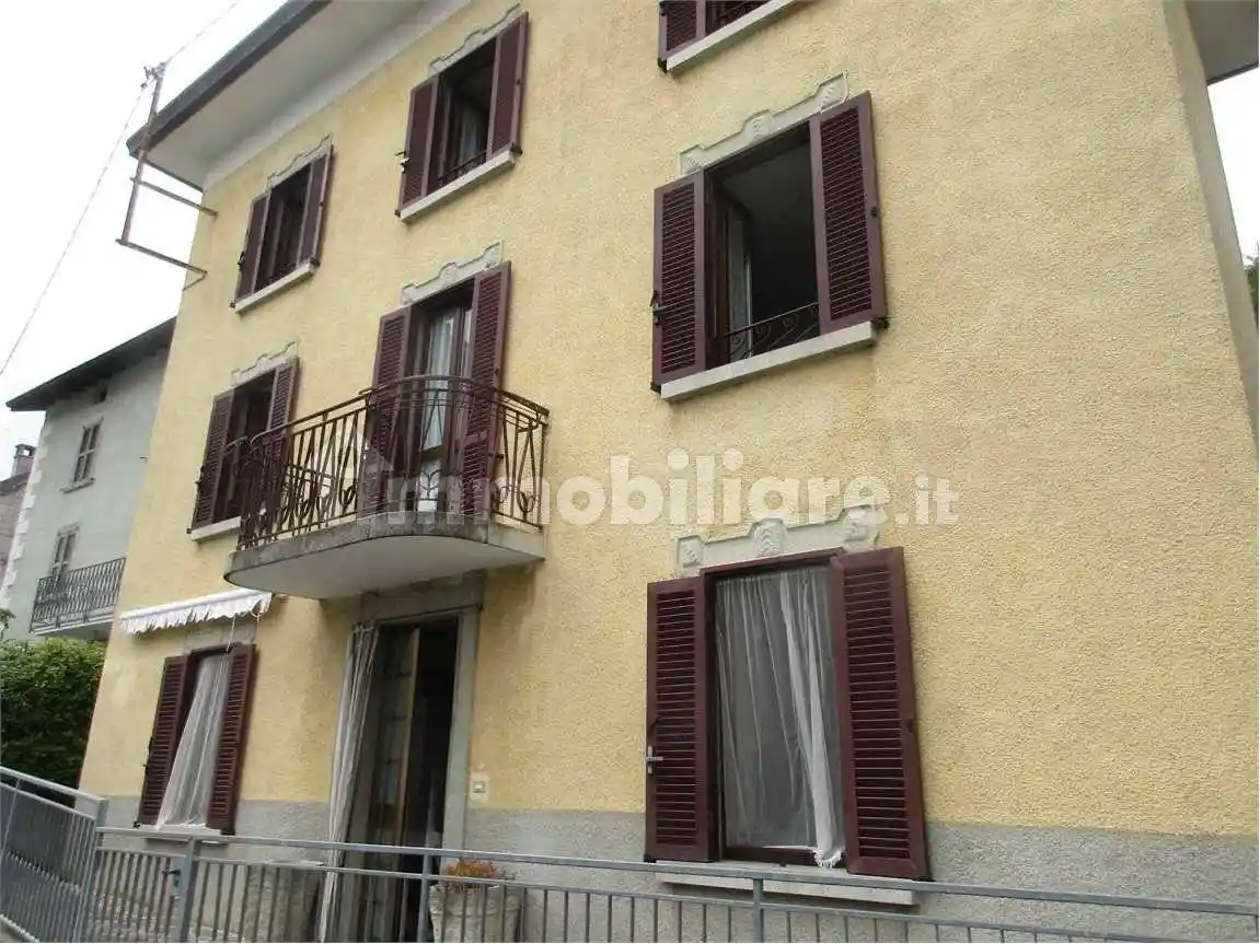 Villa in vendita a Berbenno