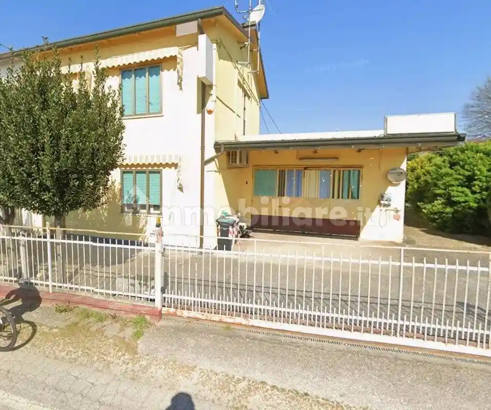 Villa in vendita a Rovigo