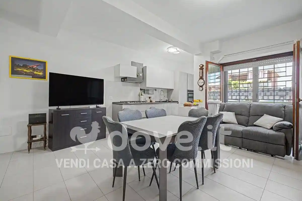 Appartamento in vendita a Roma