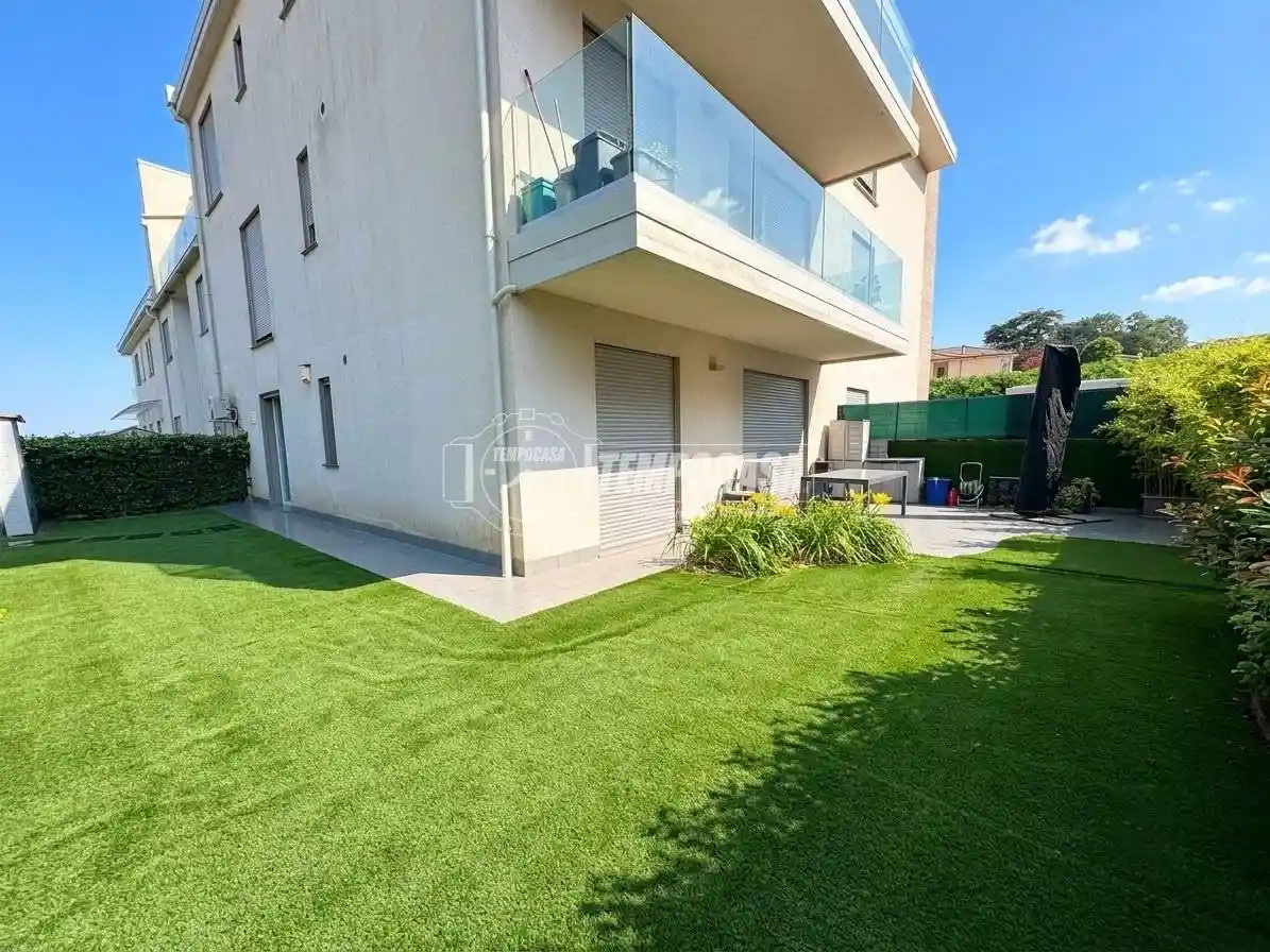 Appartamento in vendita a Casnate con Bernate