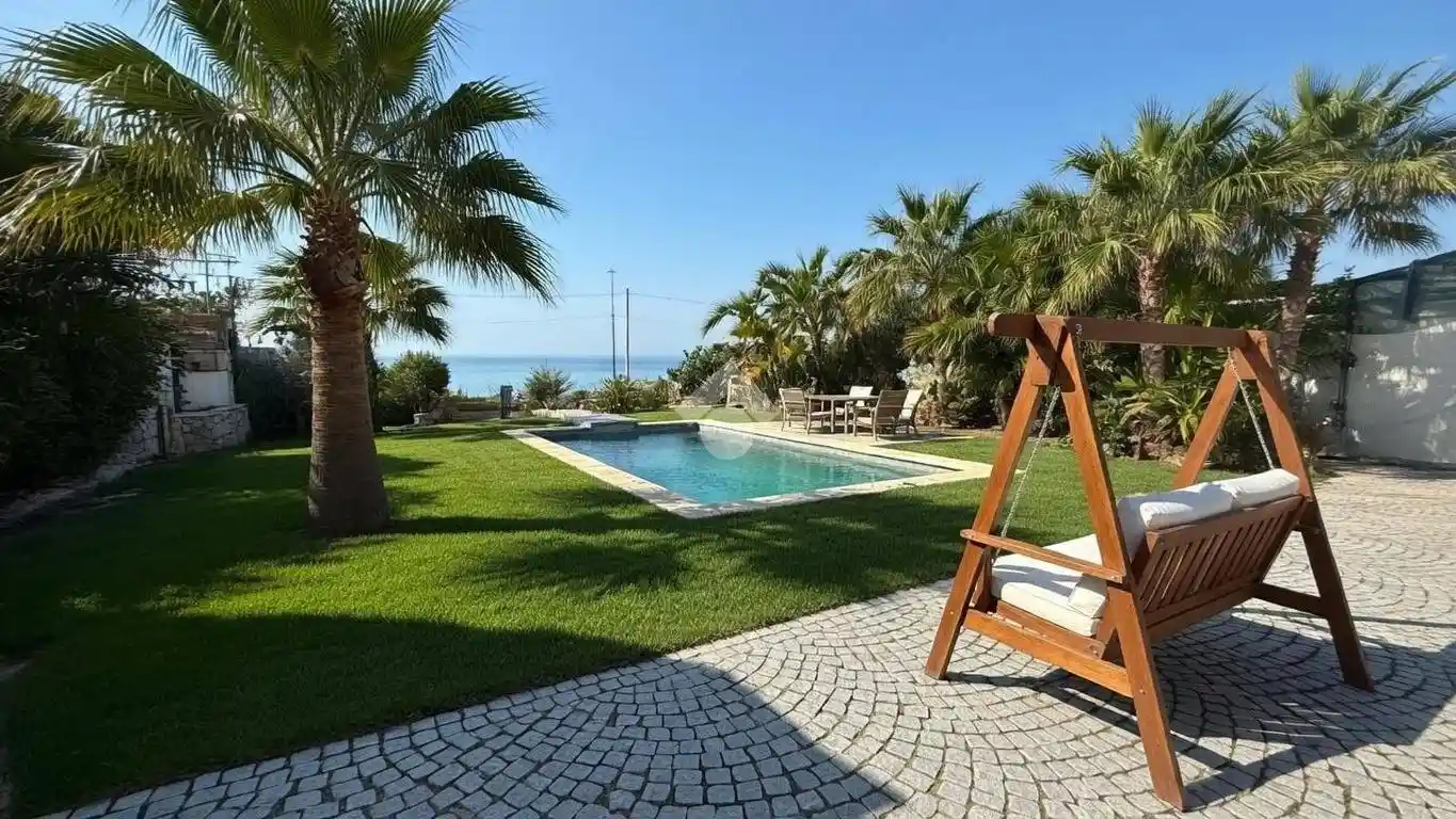 Villa in vendita a Racale