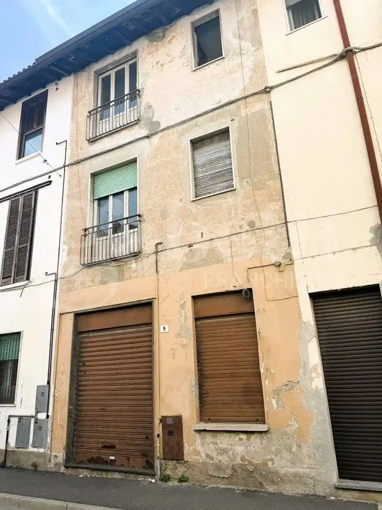 Rustico - Casale in vendita a Turate