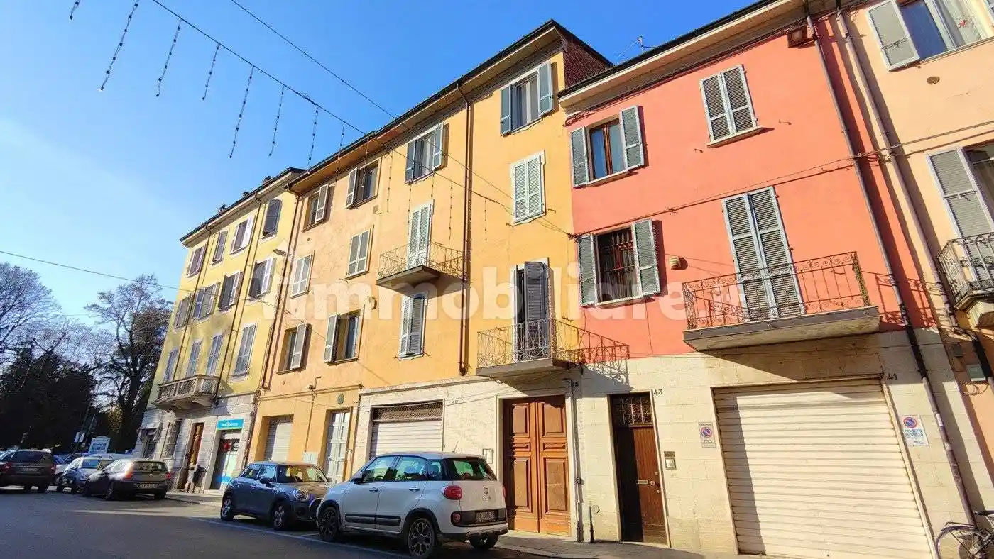 Appartamento in vendita a Piacenza
