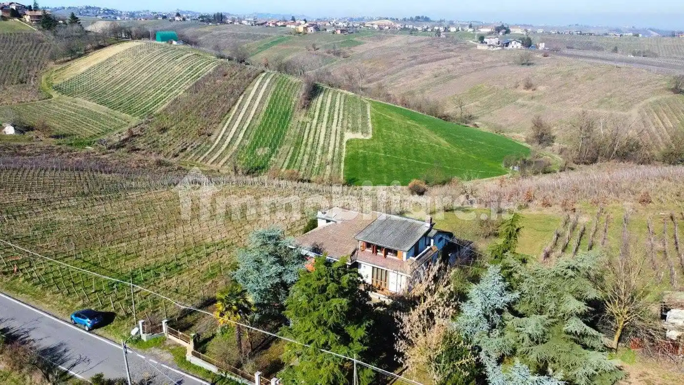 Villa in vendita a Ziano Piacentino