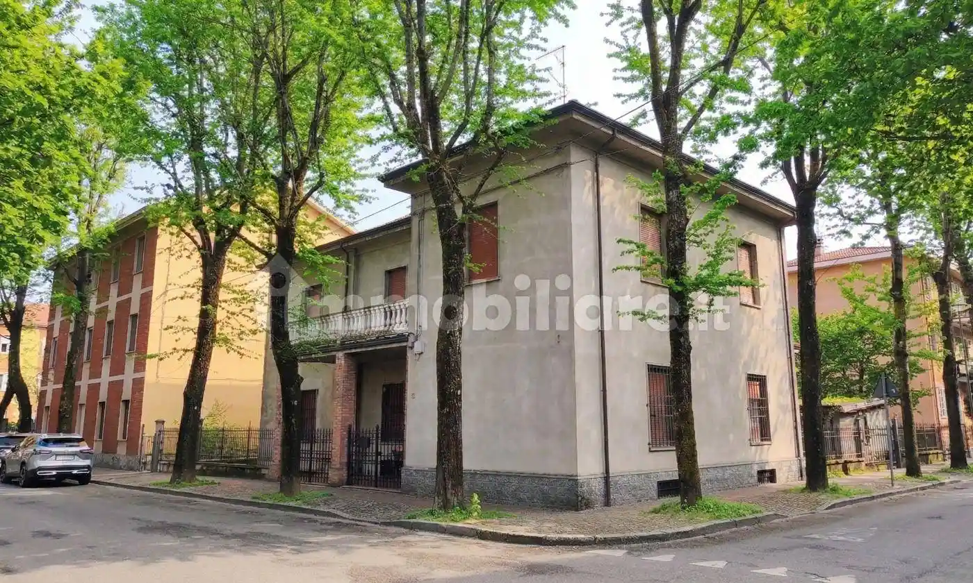Villa in vendita a Piacenza
