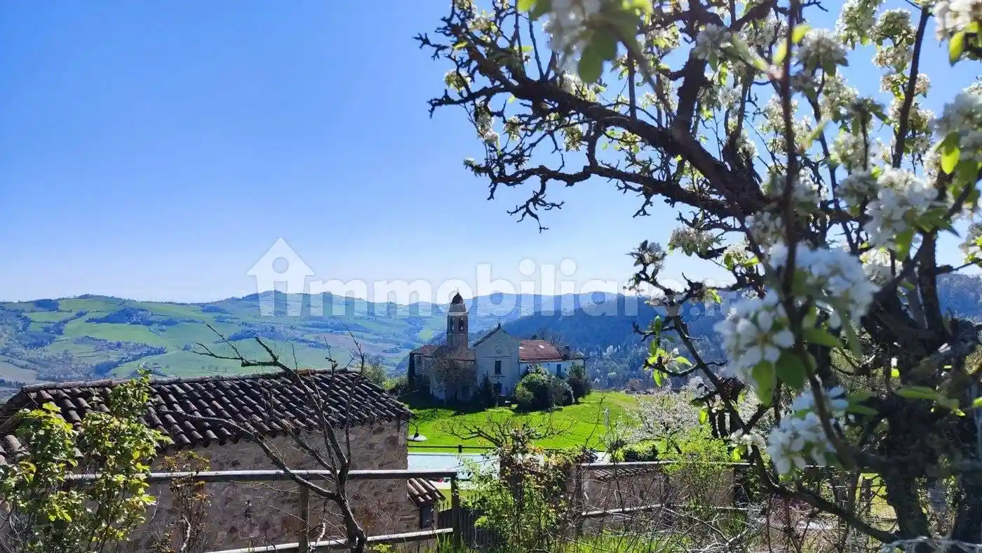 Villa in vendita a Pianello Val Tidone
