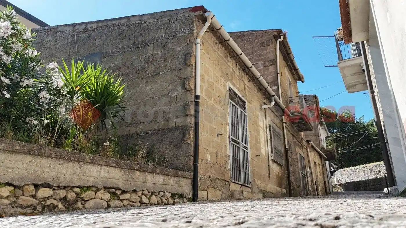 Rustico - Casale in vendita a Montesarchio