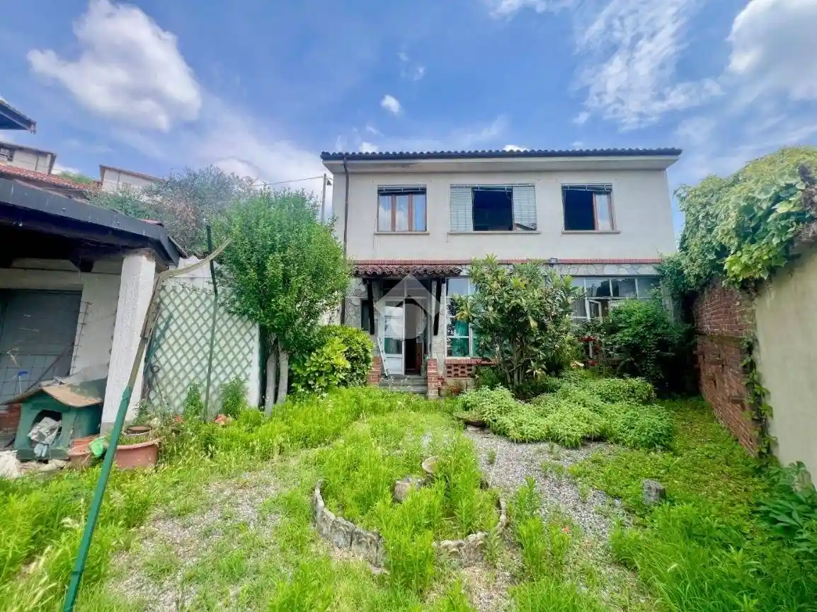 Casa indipendente in vendita a Castelnuovo Don Bosco