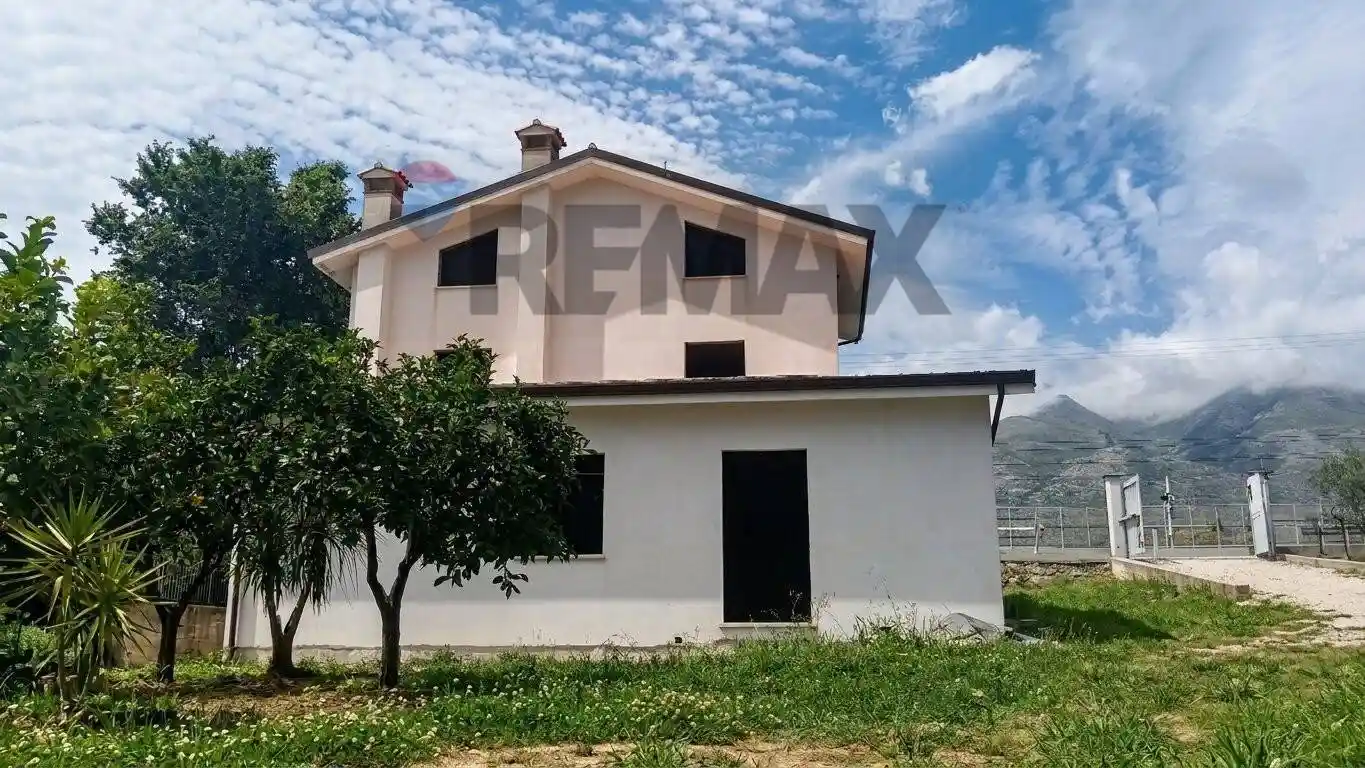 Rustico - Casale in vendita a Formia