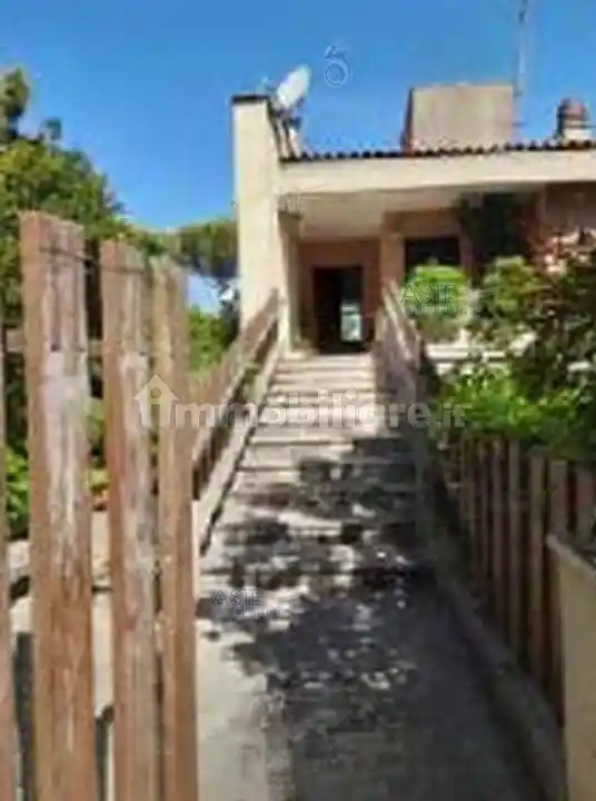 Villetta a schiera in vendita a Roma