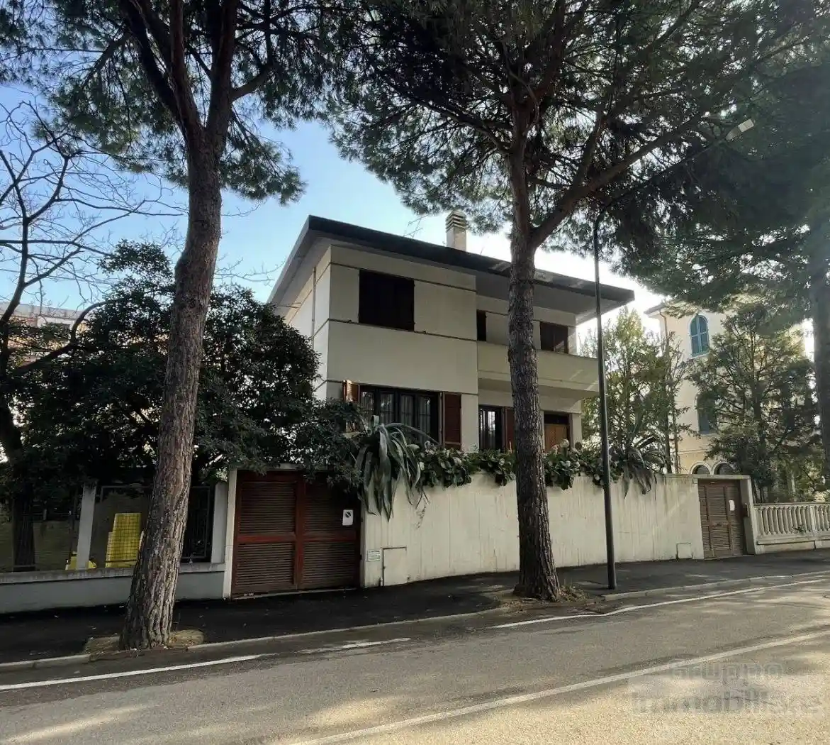 Villa in vendita a Pesaro