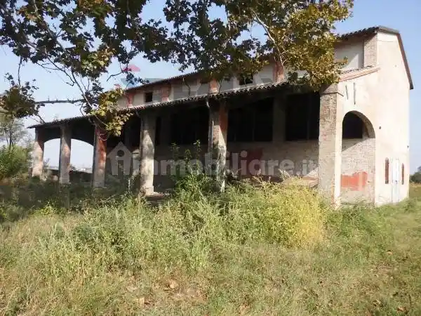 Rustico - Casale in vendita a Parma