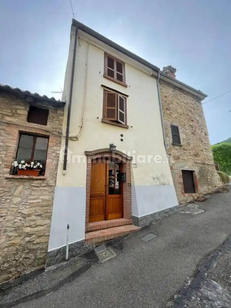 Rustico - Casale in vendita a Rivergaro