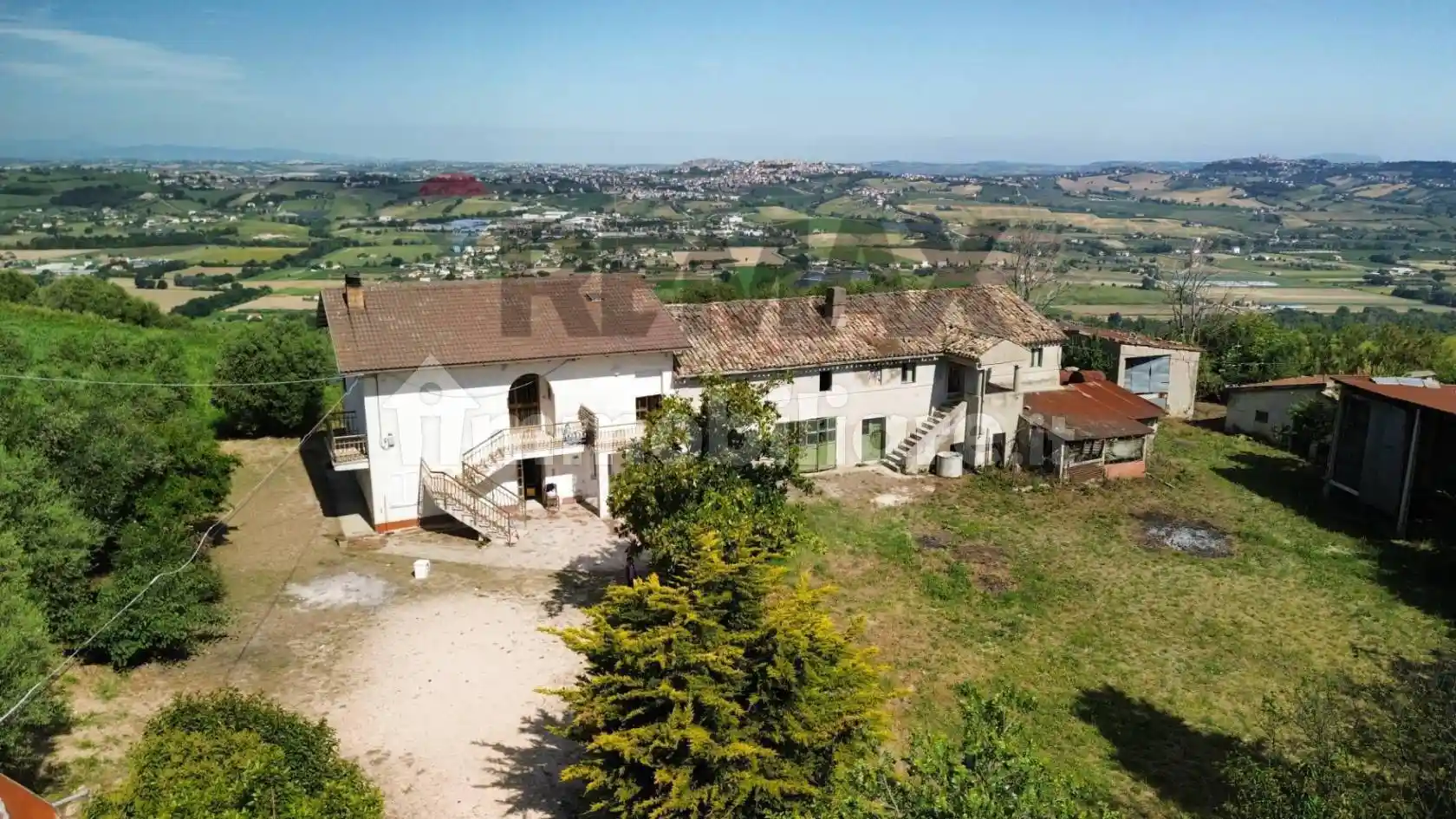 Rustico - Casale in vendita a Fermo
