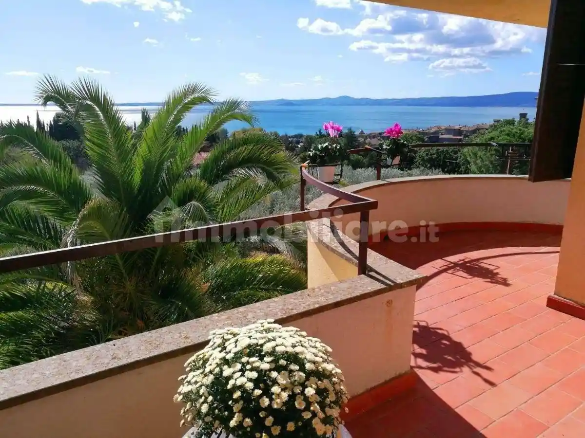 Villa in vendita a Bolsena