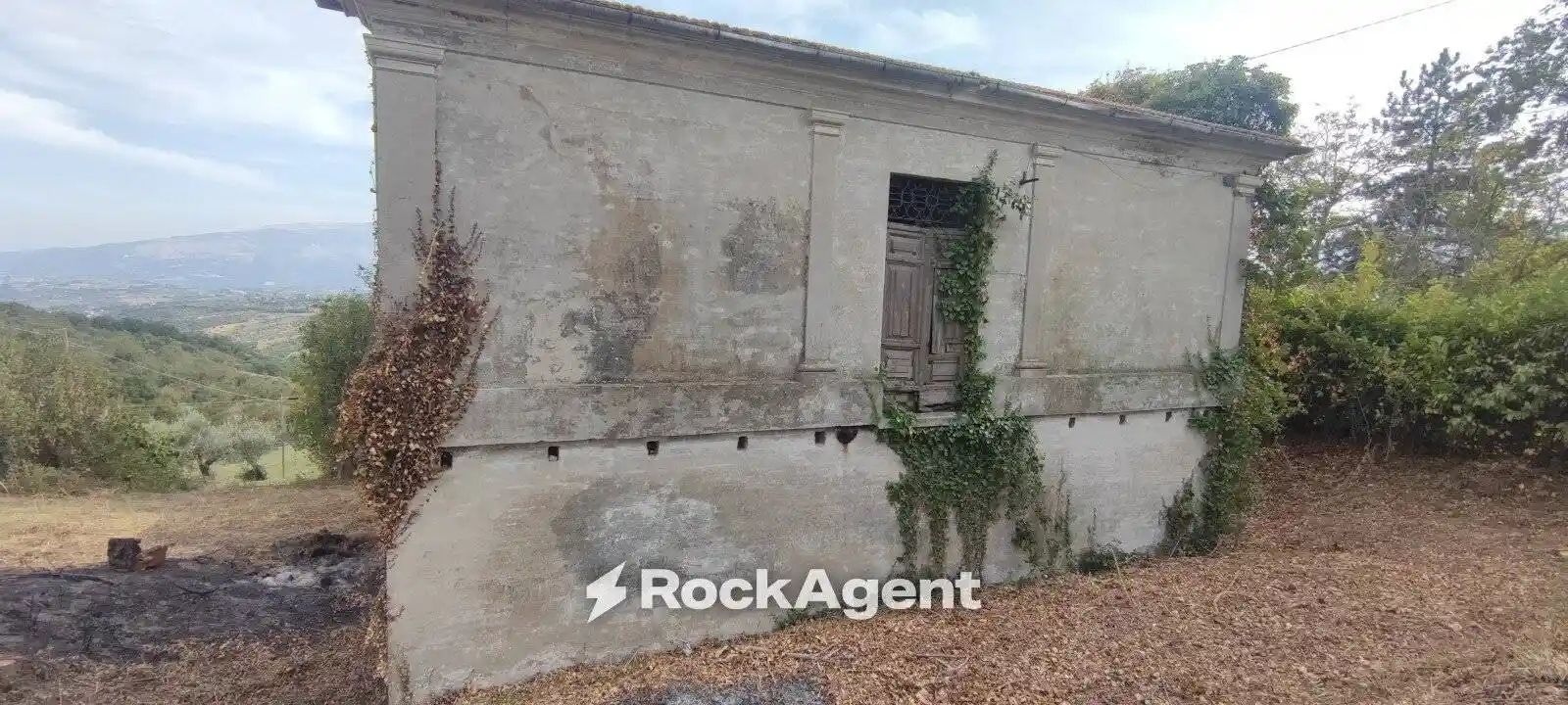 Rustico - Casale in vendita a Civitaquana