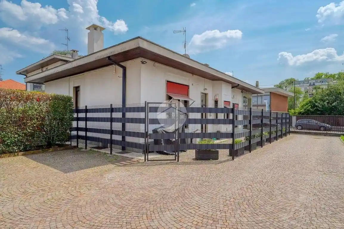 Villa in vendita a Gallarate