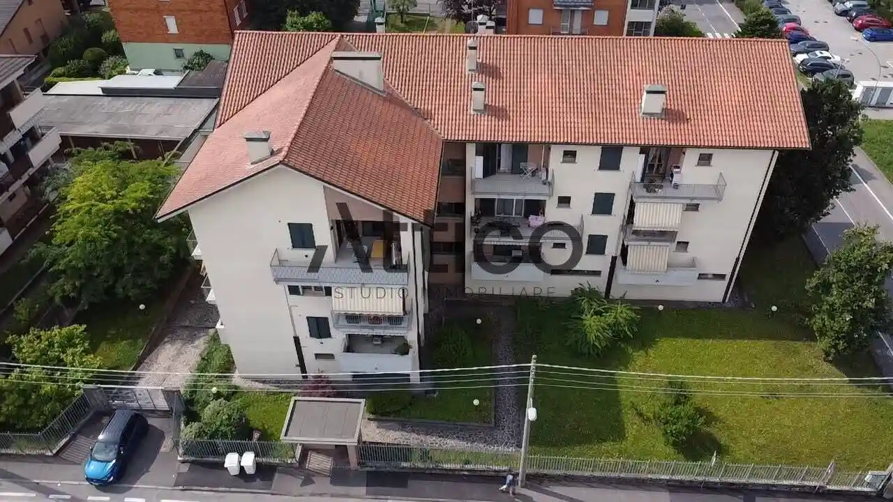 Appartamento in vendita a Burago di Molgora