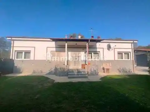 Villa in vendita a Carcare