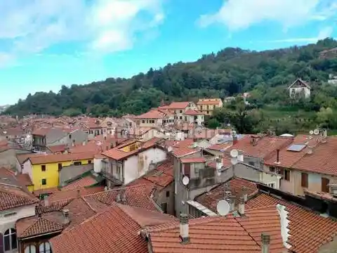 Appartamento in vendita a Altare