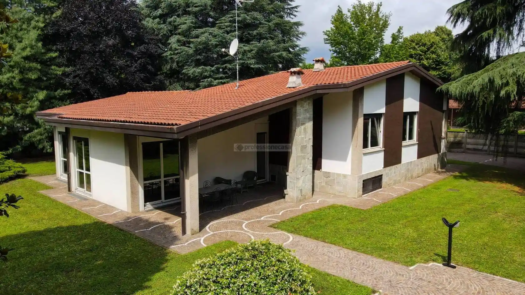 Villa in vendita a Desio