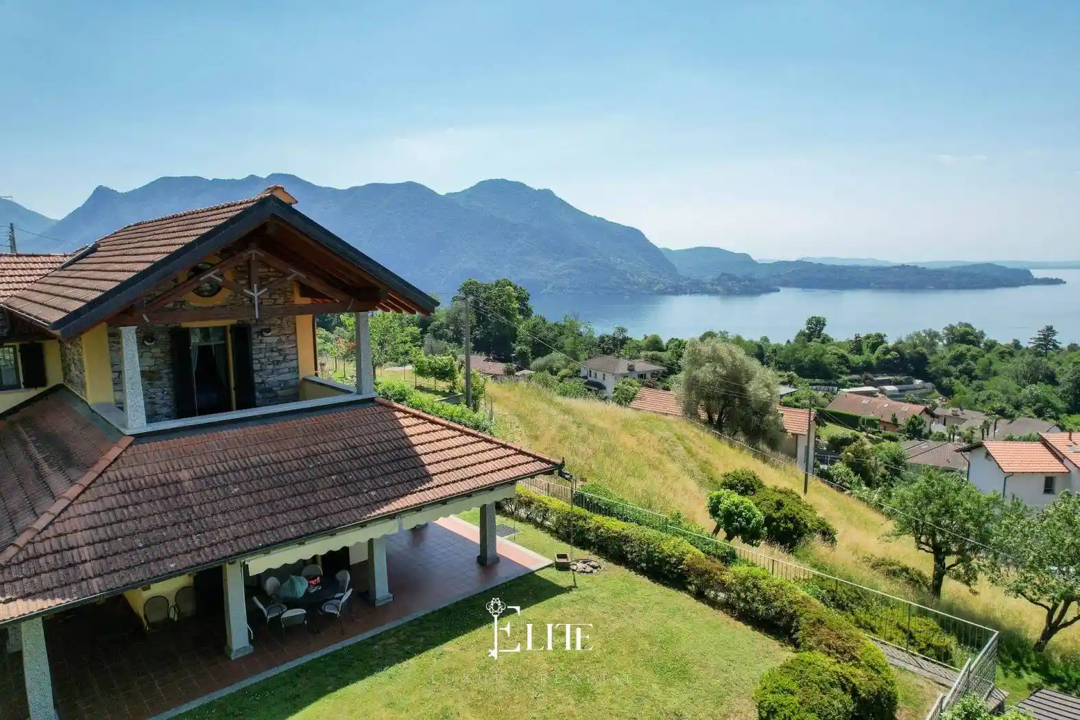 Villa in vendita a Ghiffa