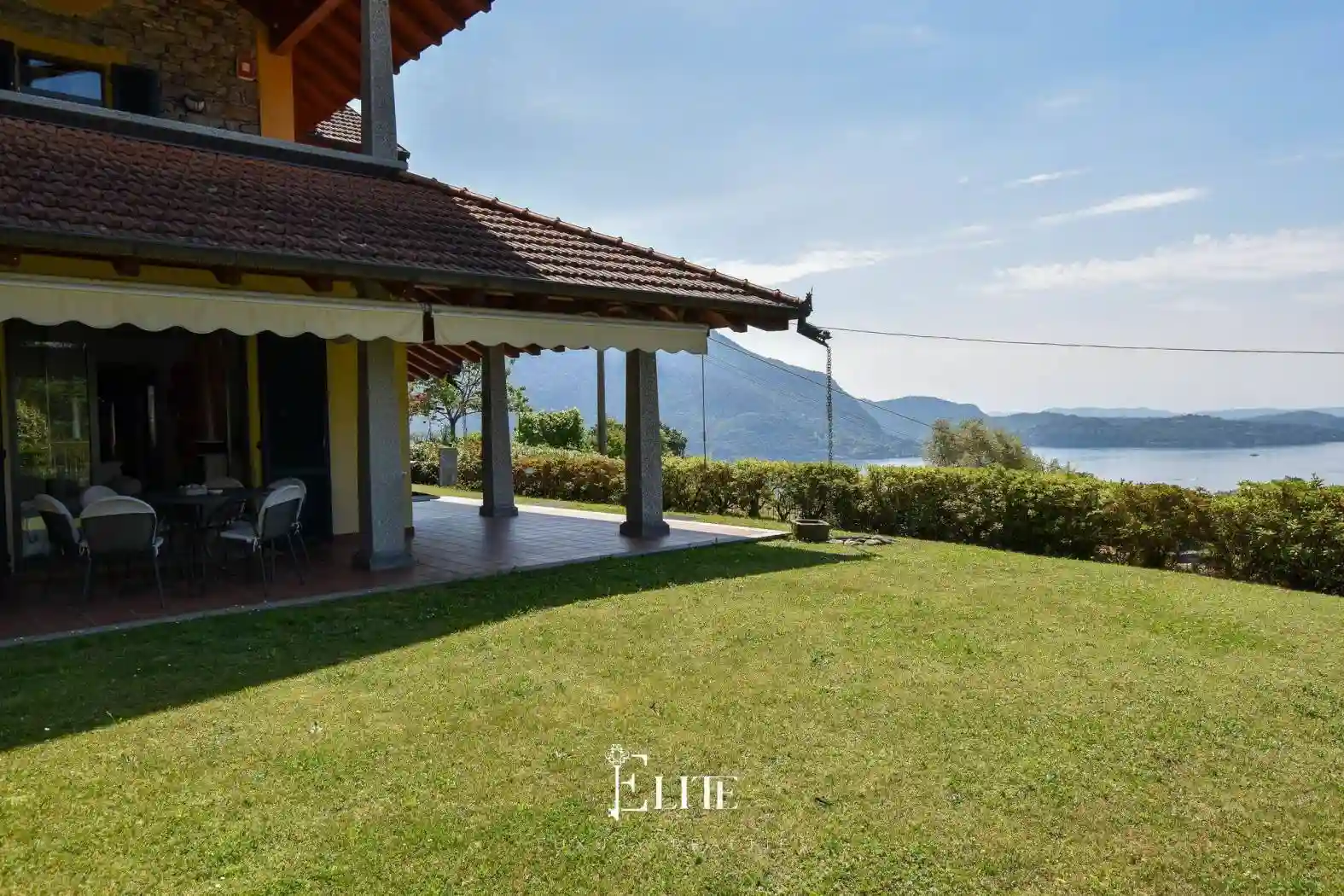 Villa - foto 2