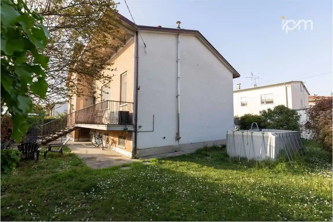 Villa in vendita a San Giorgio Bigarello