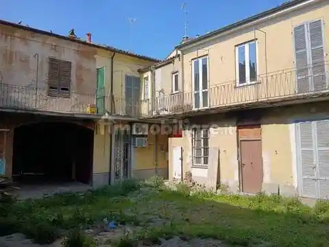 Villa in vendita a Casteggio