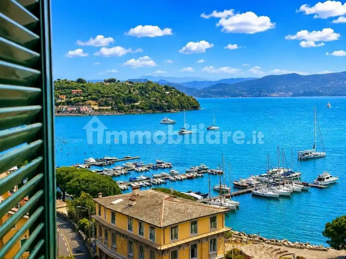 Appartamento in vendita a Portovenere