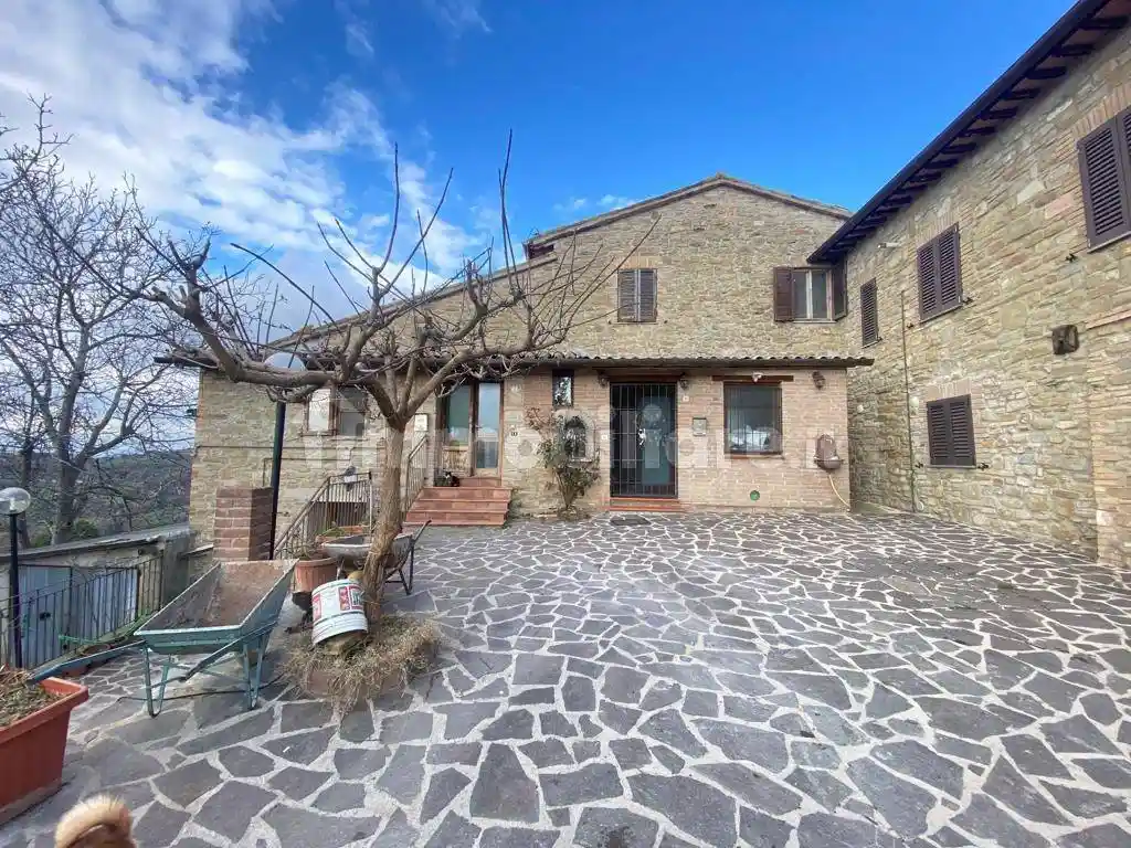 Rustico - Casale in vendita a Assisi