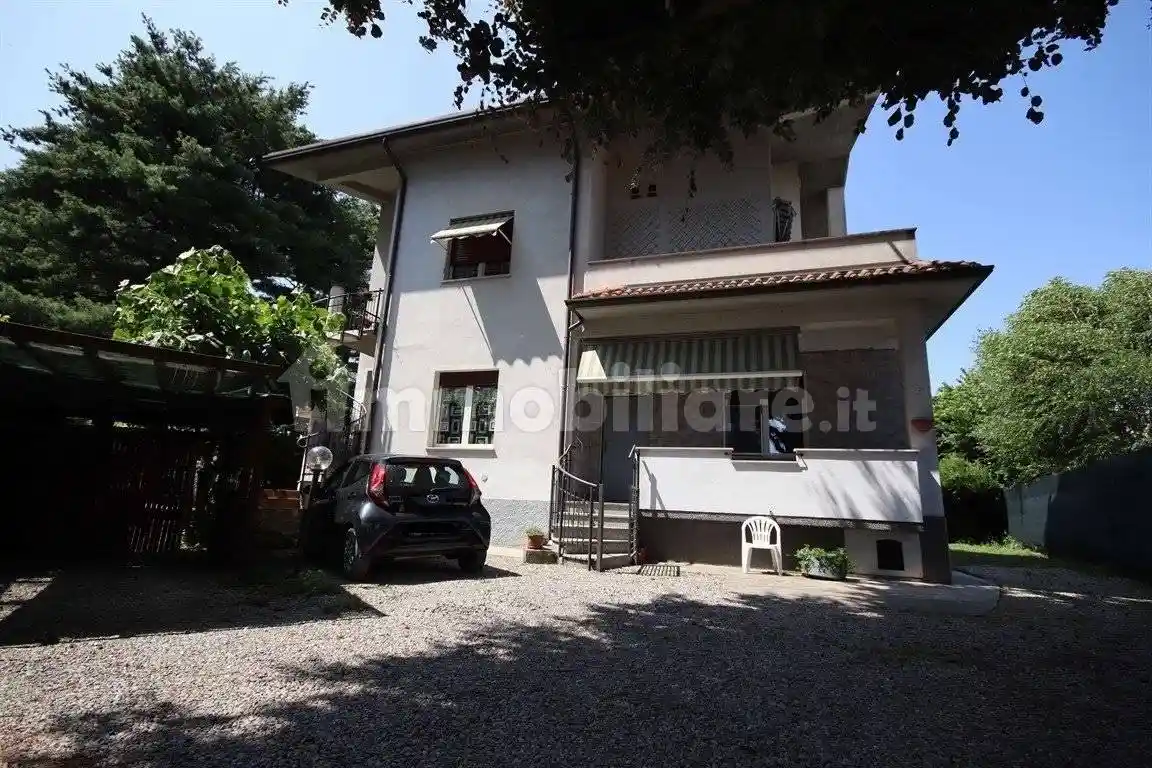 Appartamento in vendita a Macherio