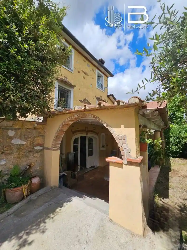 Villa in vendita a Pietrasanta